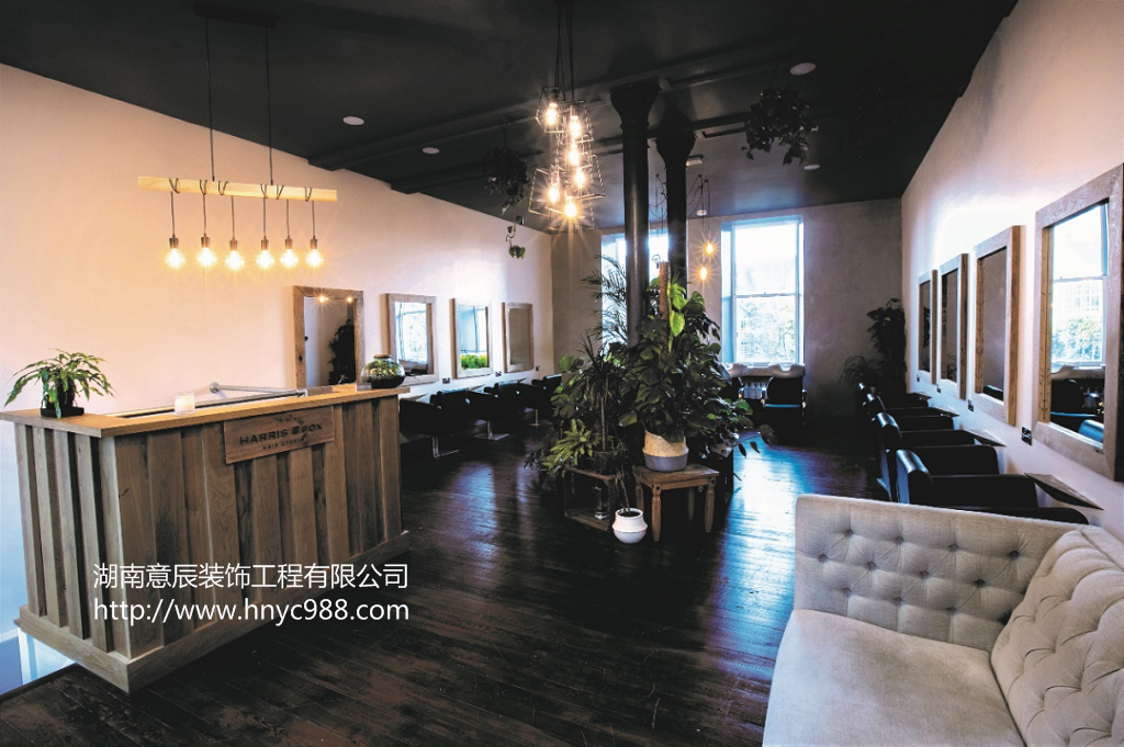 國外網(wǎng)紅理發(fā)店裝修
